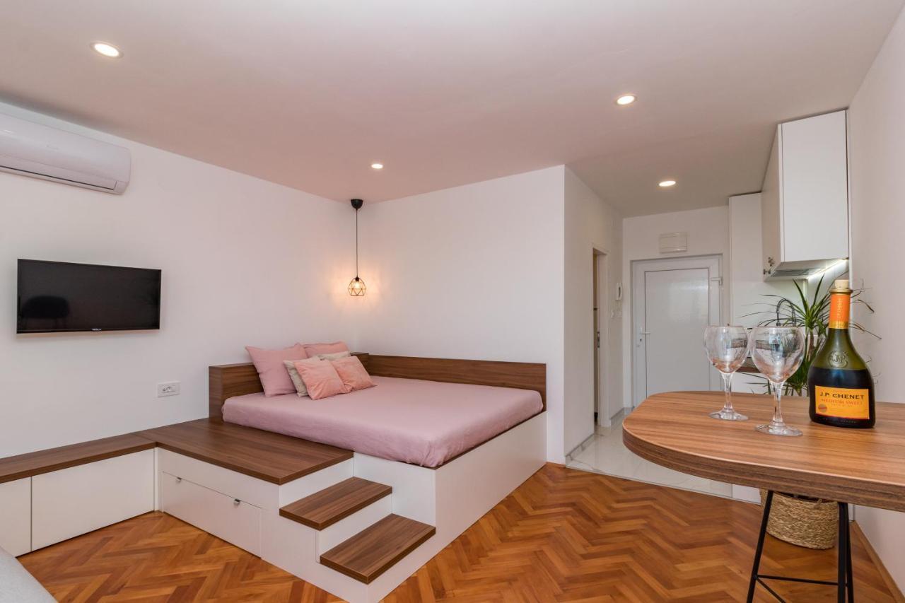 Top Floor Modern Apartment With Incredible Views PUY 외부 사진